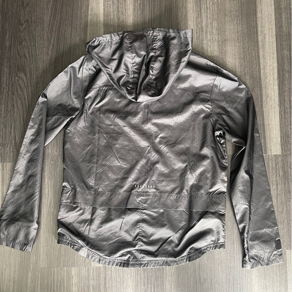 Nike Running Jacket - Picture 2 of 9